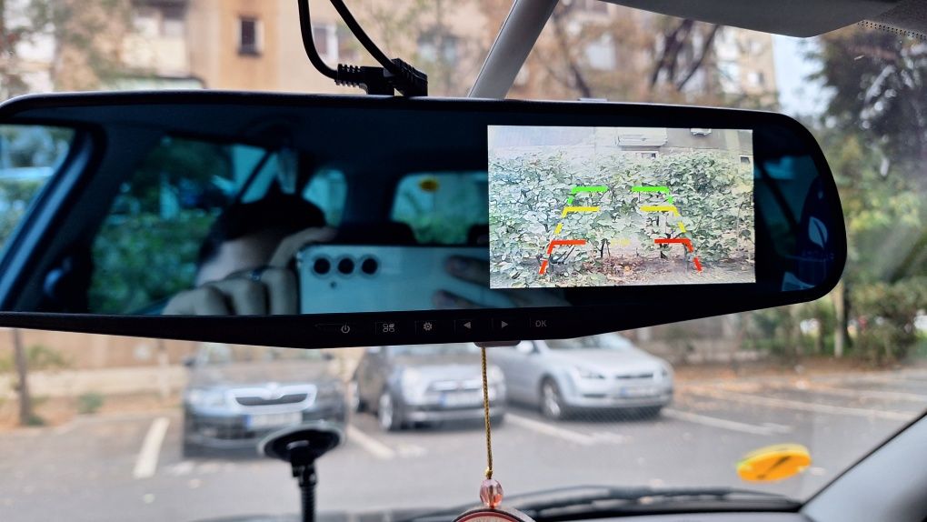 Oglindă auto cu cameră+ cameră marsarier