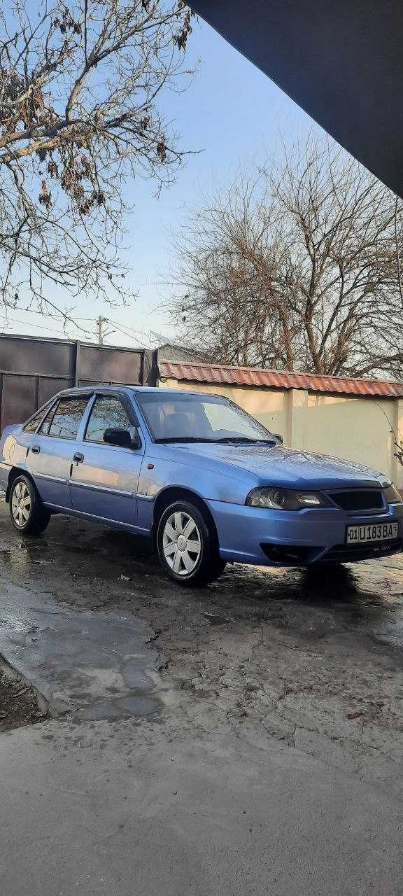 Продаётся DAEWOO Нексия 2 2009 года Пробег 207.000 Мотор Donc Бензин