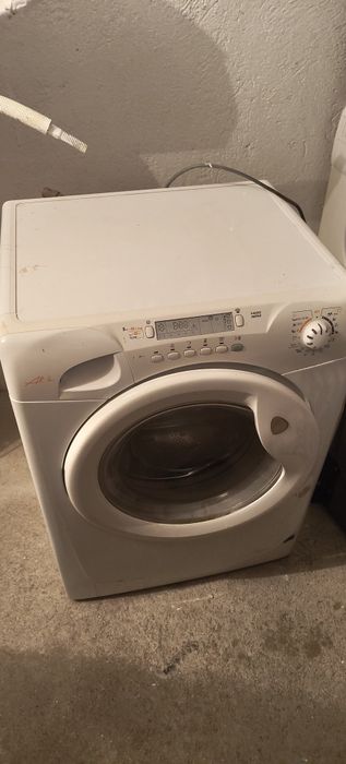 Продавам пералня работеща