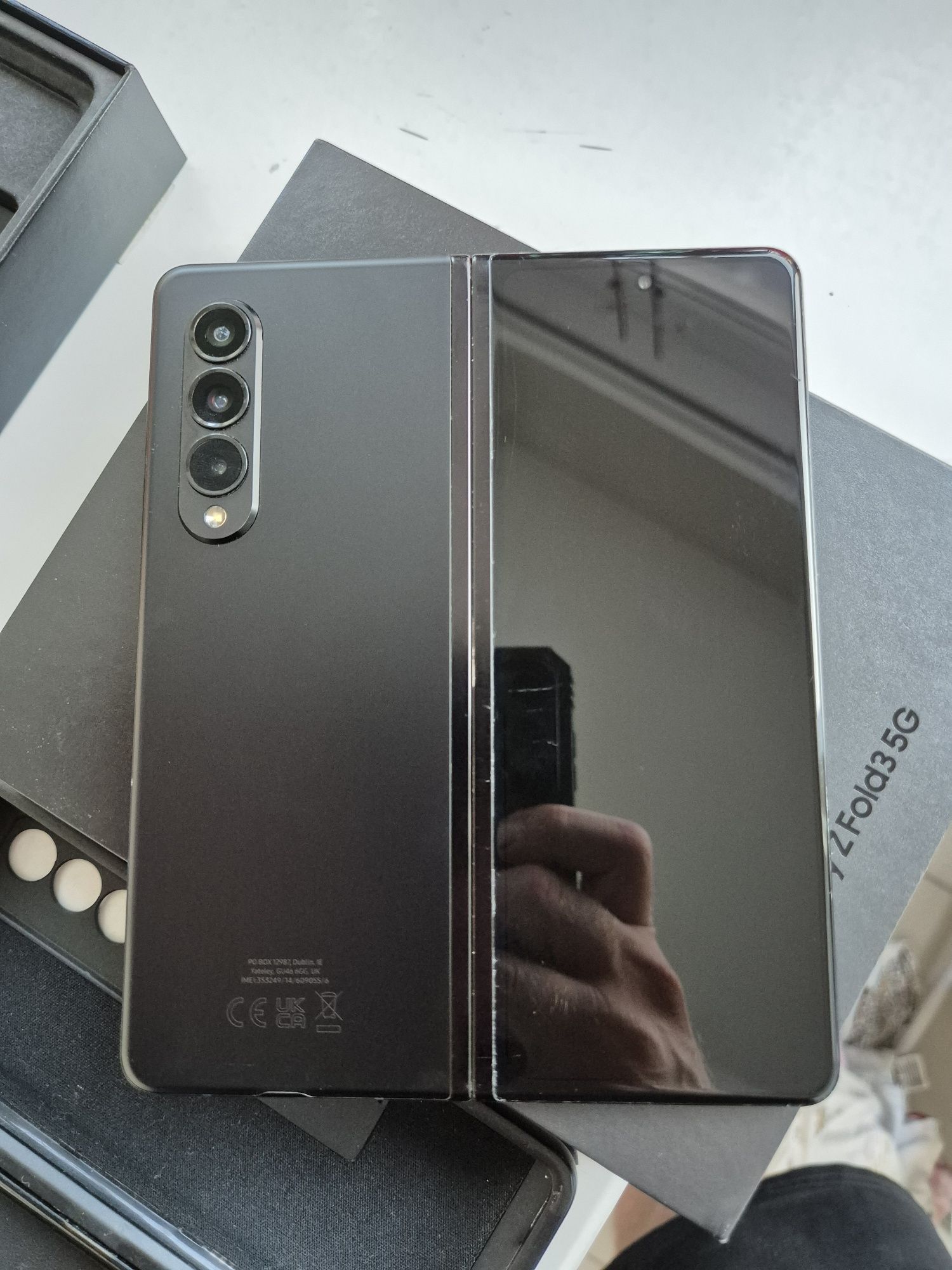 Samsung Galaxy Z Fold 3 5G