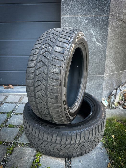 Зимни гуми Pirelli 225/55/17 Dot 21 / 5mm