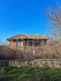 Къща в Варна, област-с.Комарево площ 136 цена 20000