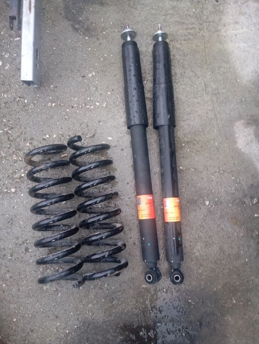 Задни амортисьори и пружини Mercedes C class W203 комби