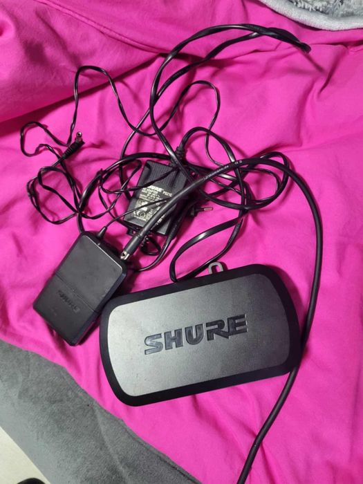 Wireless shure instrument
