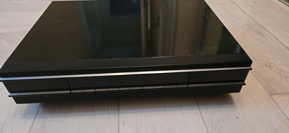 Видеомагнитофон babg&olufsen
