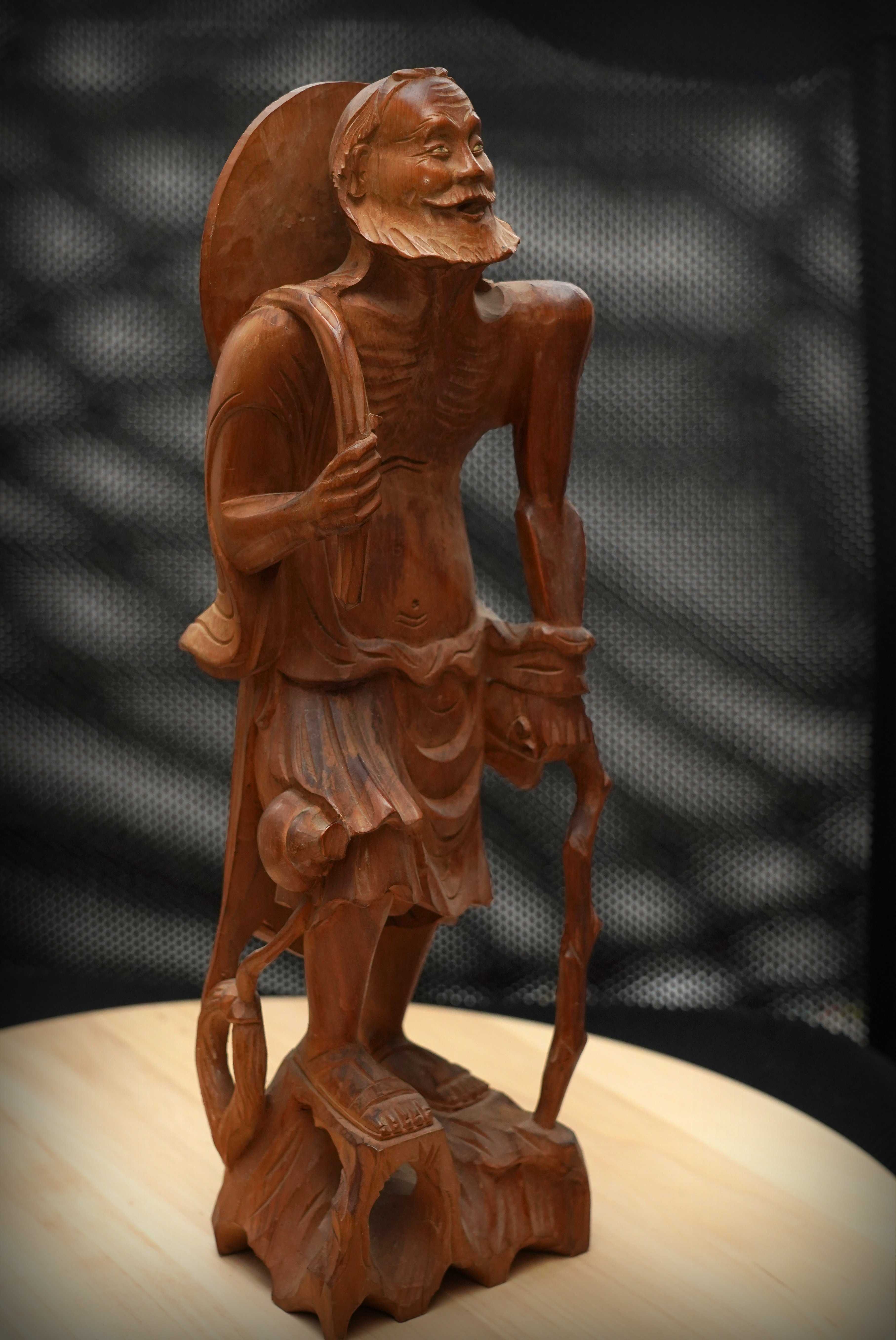 statueta orientala lemn