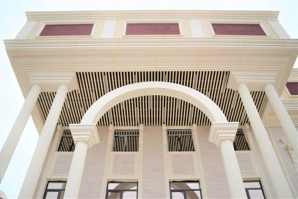 Фасадные кубообразные потолки