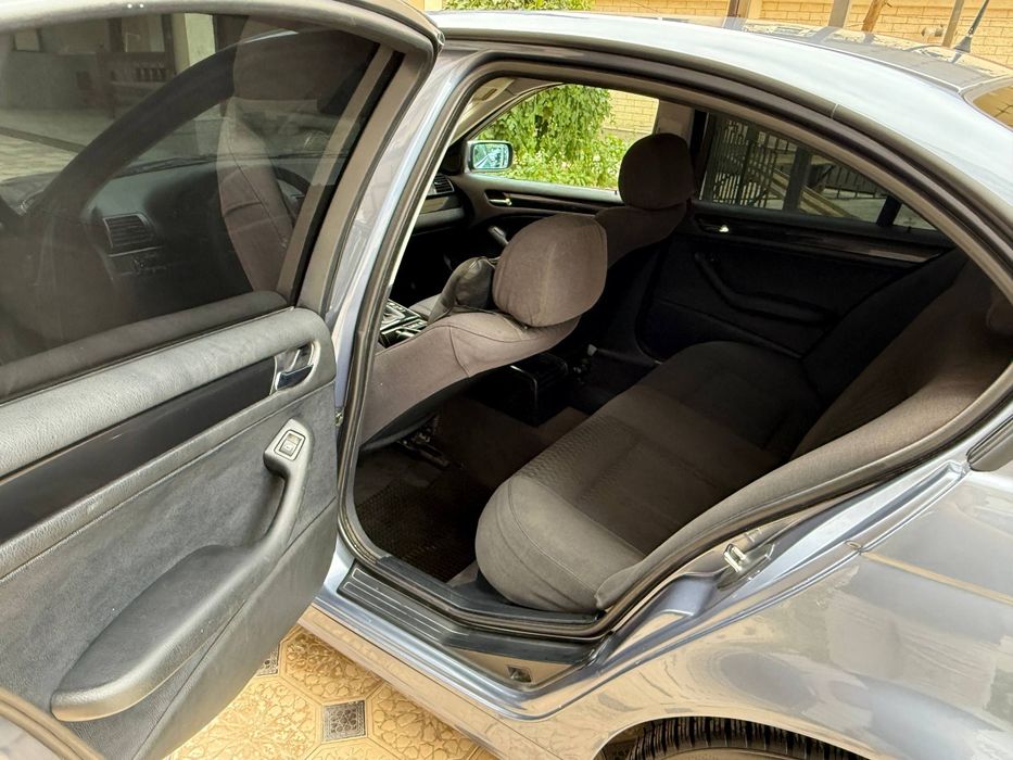 Срочно продаю свой бмв е 46