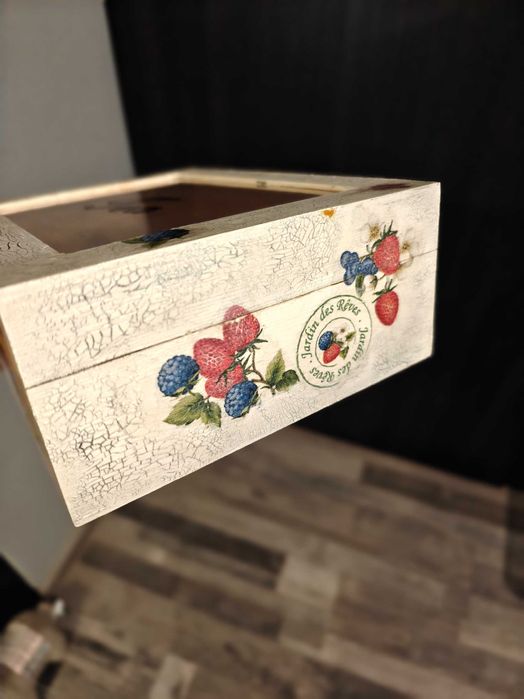 Кутия за чай с декупаж