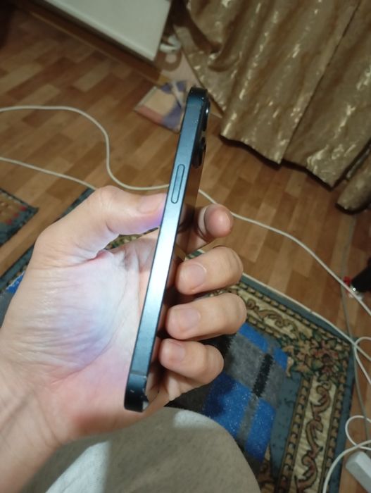 Айфон 13 в отличном состоянии