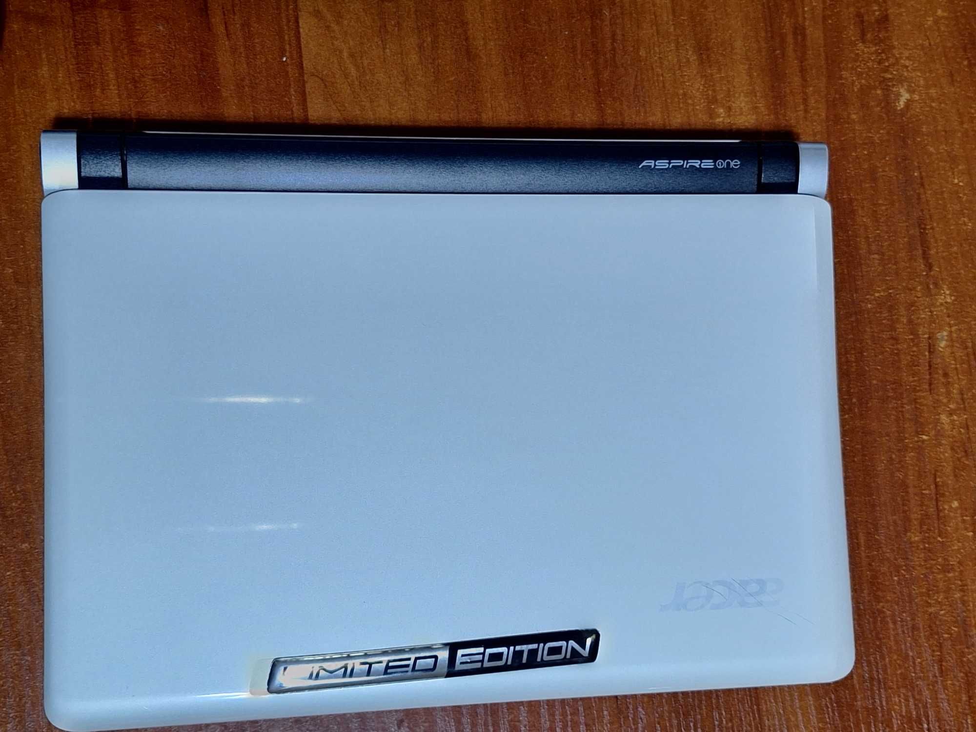 Лаптоп Acer aspire one