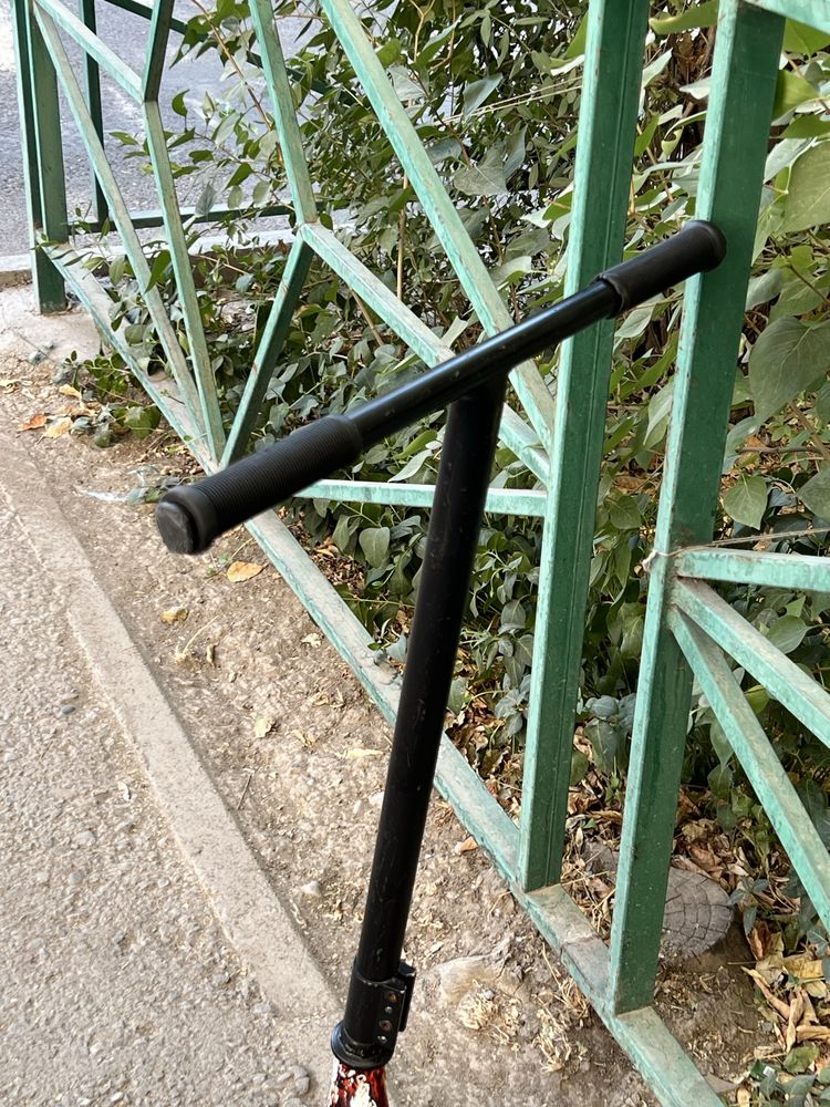 Самокат трюковый