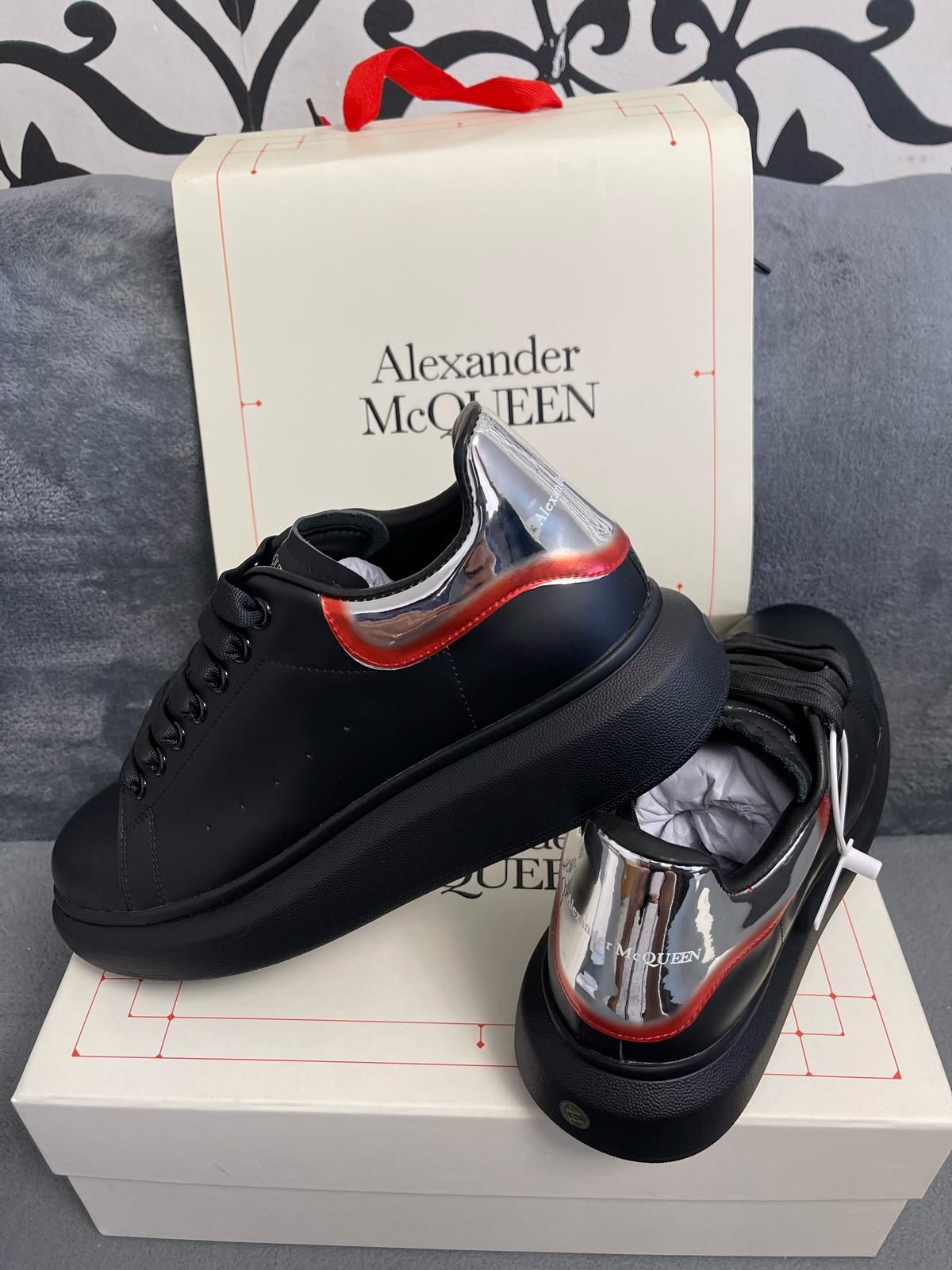 Adidasi Alexander Mcqueen