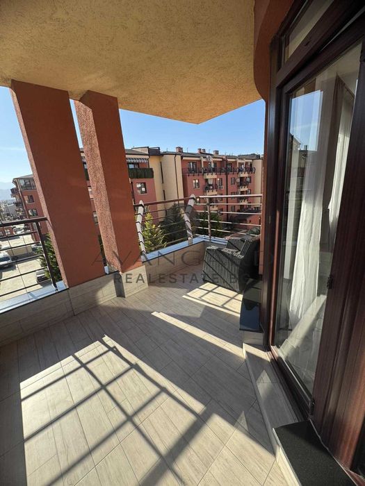 Продава се Четиристаен апартамент в Пловдив, Остромила - 179 кв.м за 1653 €/кв.м - Снимка #18