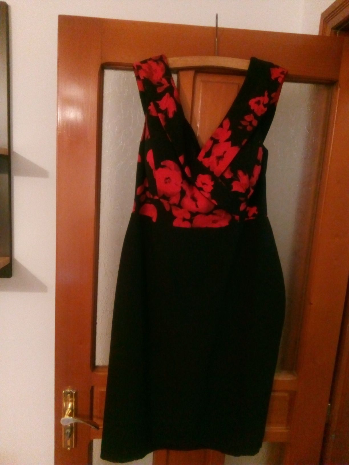Rochie de nunta în stare foarte buna purtară o singura data.