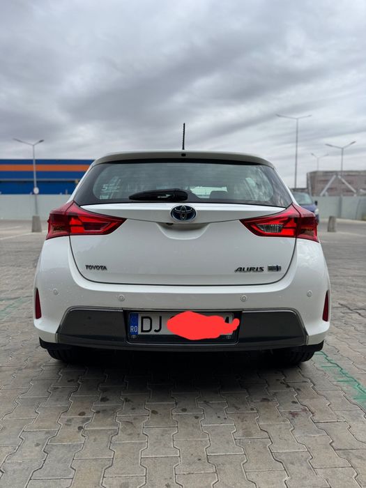 Toyota Auris , hibrid , 86.000 km , 2015