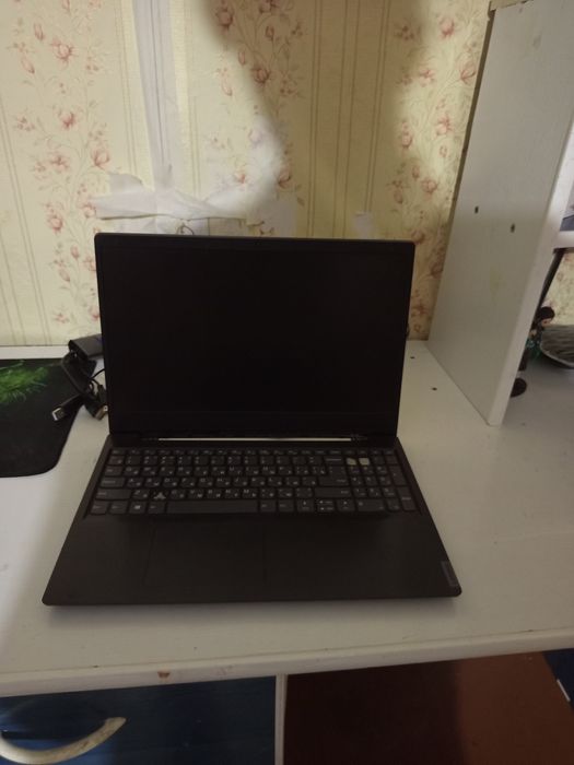 Продам ноутбук lenovo