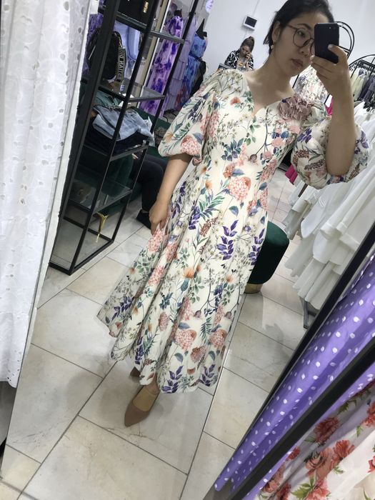Әдемі көйлек, 2 рет киілген. Өте жақсы жағдайда.