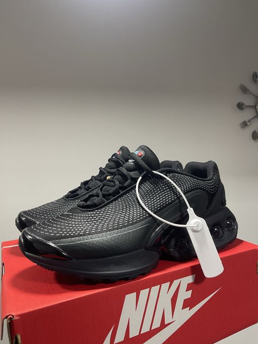 Nike Air Max DN Triple Black