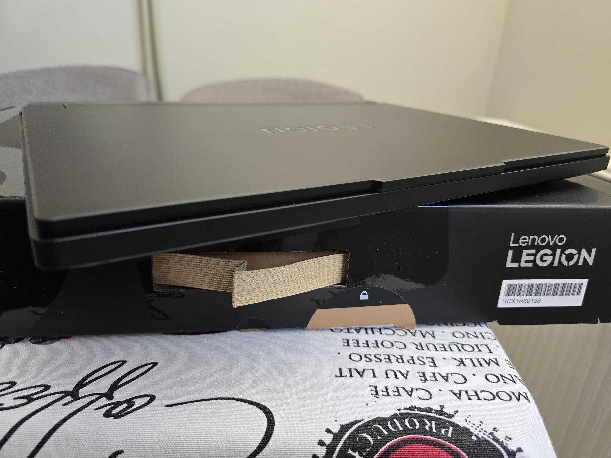 Lenovo LEGION PRO 7 Нов с Гаранция