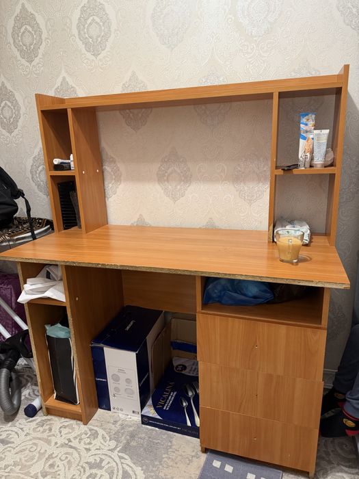 Отдам стол компьютерный