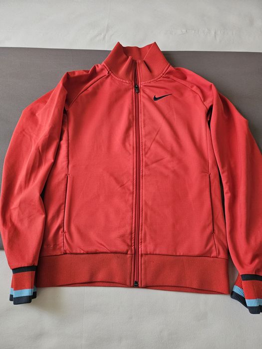 Дамски спортни комплекти Nlke