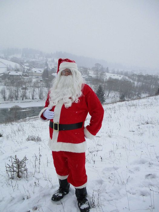 Mos Craciun 150 de lei acasa la copii dumneavoastra 2025