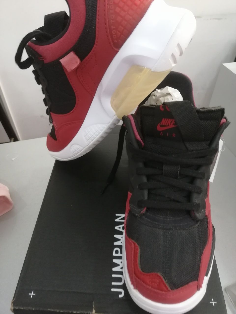 Нови маратонки WMNS JORDAN MA2