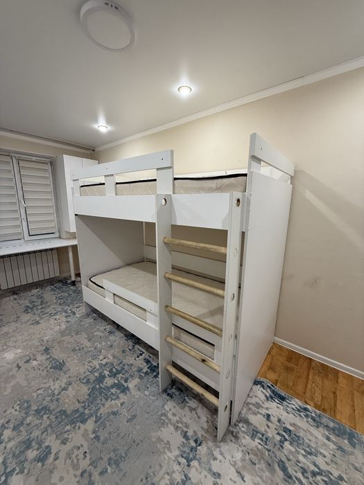 Продается двухъярусная кровать