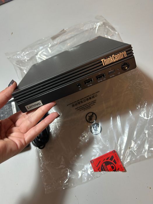 Unitate performanta pc mini Lenovo Ryzen 5 8500ge,16GB RAM, 512GB SSD