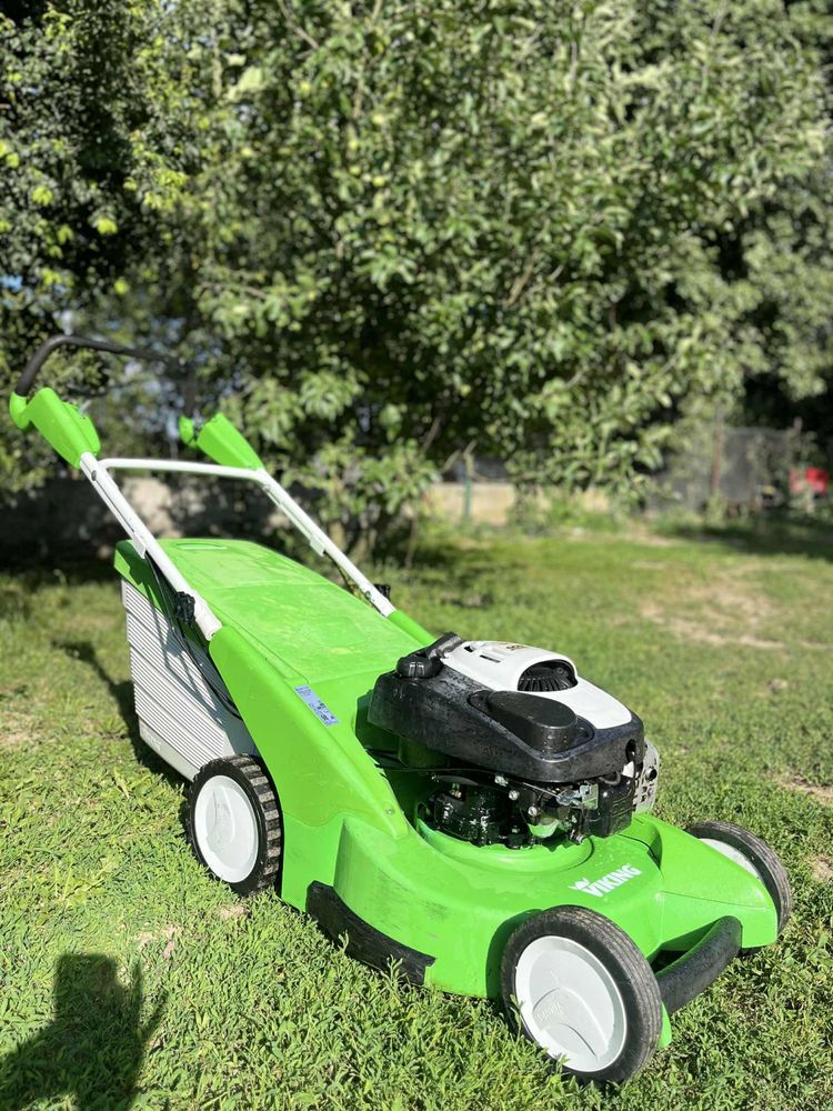 Masina De Tuns-Taiat Gazon-Iarba Cu Tractiune Honda Viking Alko Brigs