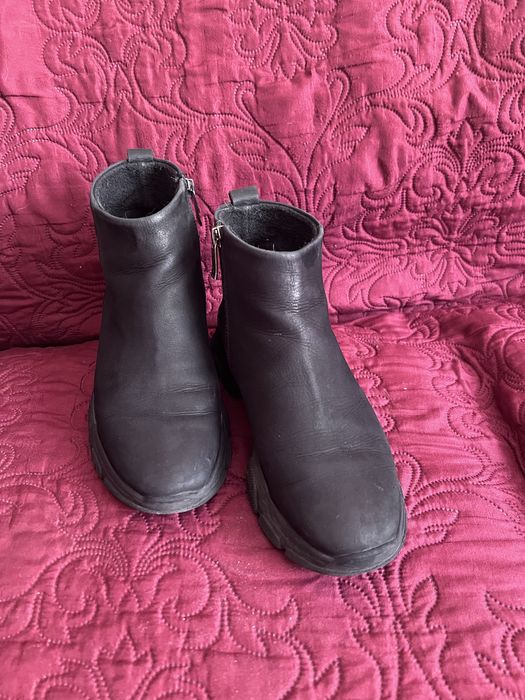 Дамски боти естествен набук, удобна подметка