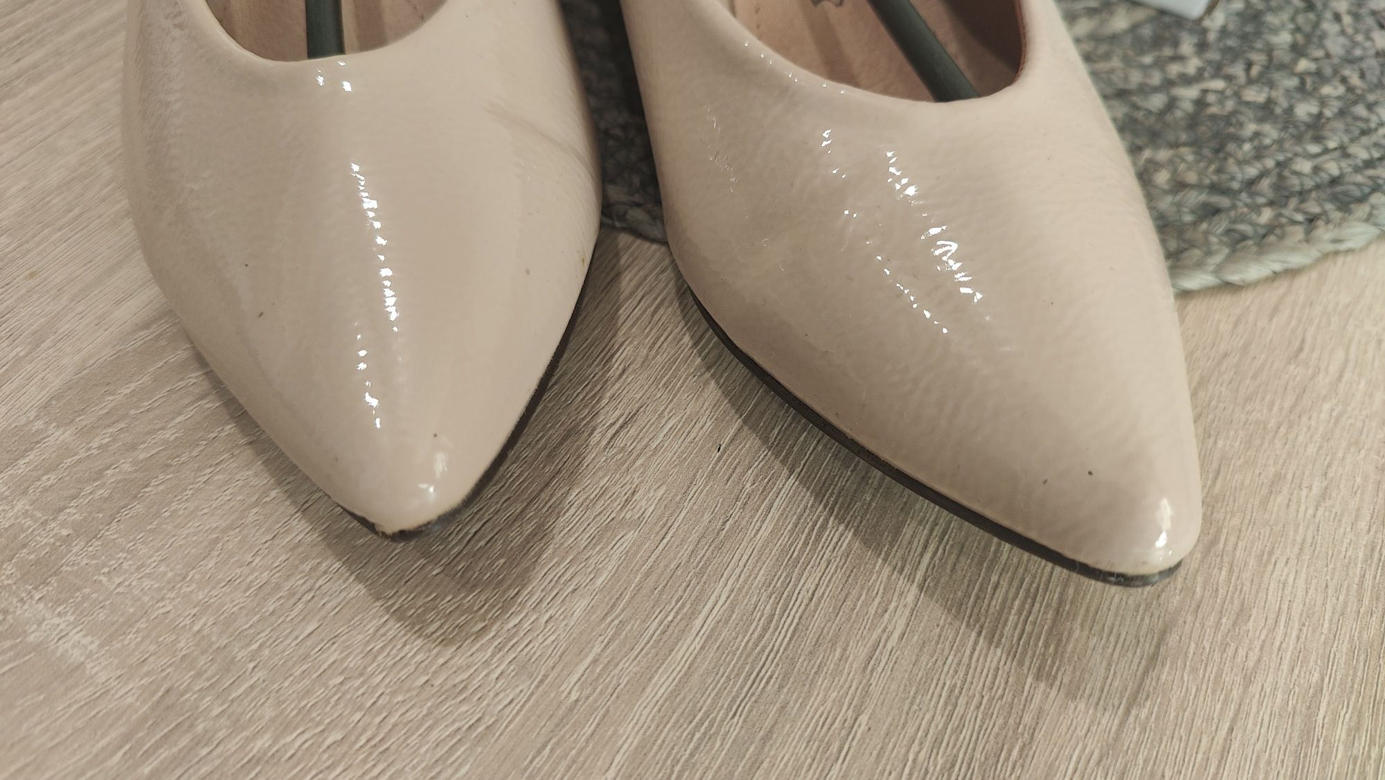 Pantofi cu toc patrat 37 nude/bej deschis Solo Donna Benvenuti piele