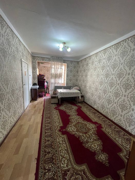 Чилонзор 21.  СРОЧНО ! 2 х комнатная 1.5 х 3. Продажа