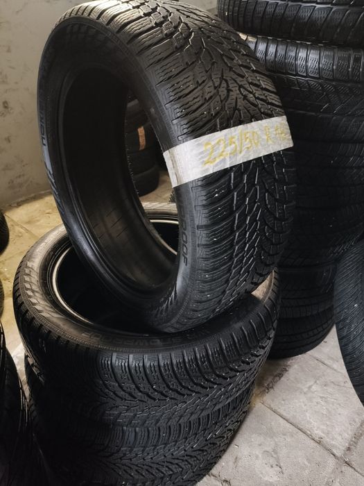 225/50/18 зимни марка NOKIAN  tyres топ състояние