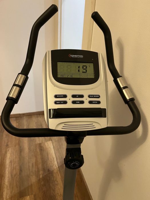 Vand bicicleta de camera