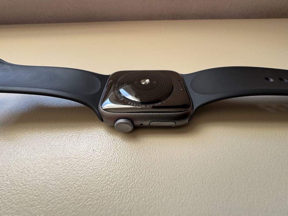 Apple Watch SE 1
