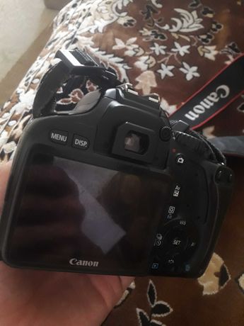 Продам Canon T2i