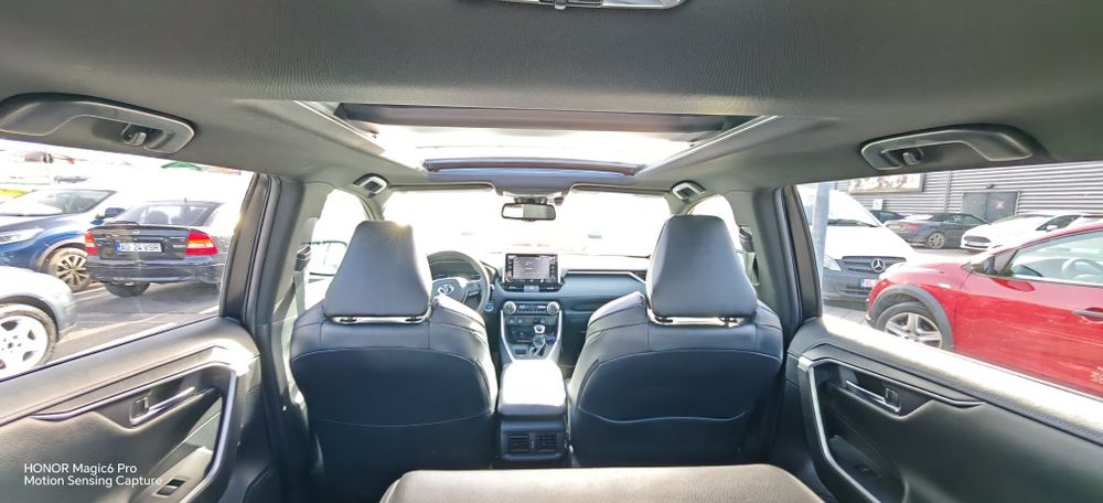 Toyota Rav4 automat 2025