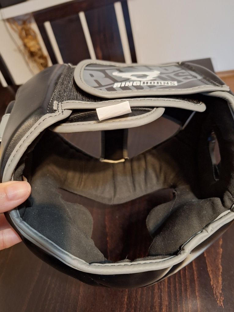 Протектор за глава / Каска - Ringhorns Charger Headgear - Black