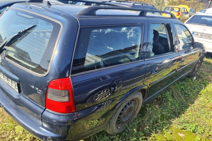 Radiator apa racire motor Opel Vectra B (facelift)