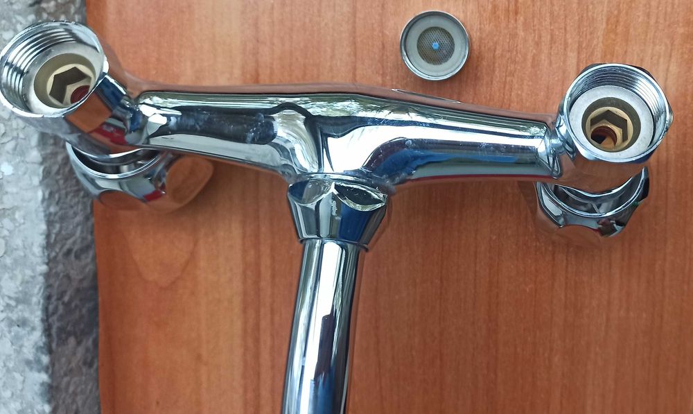 Стенна батерия с керамични глави за 5 €вро - 155 мм