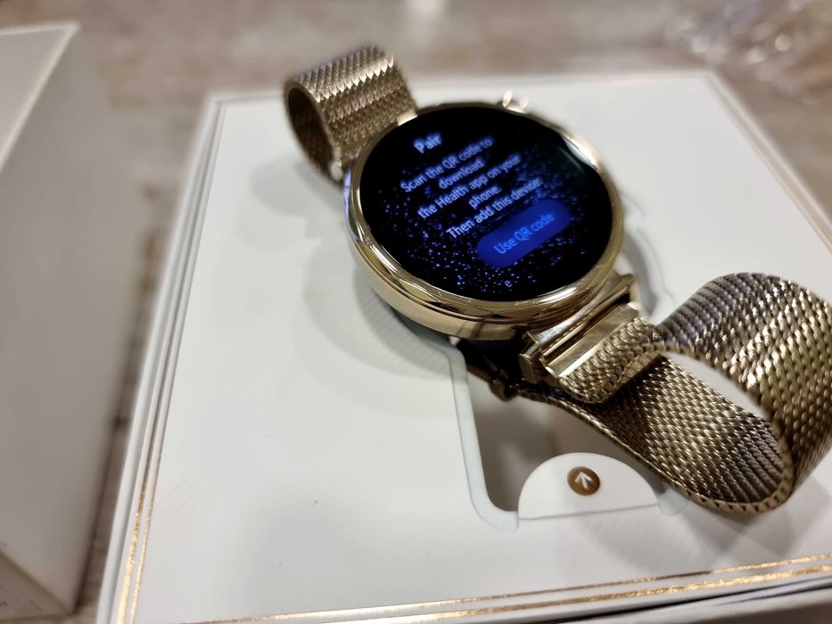 Huawei watch GT 5 41mm Gold Milanese Strap