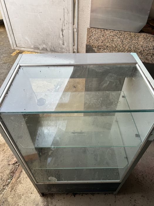 Corp vitrina/dulap sticla