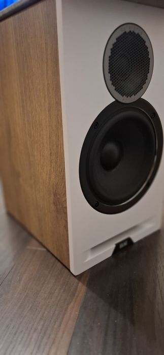 Elac debut reference dbr6.2