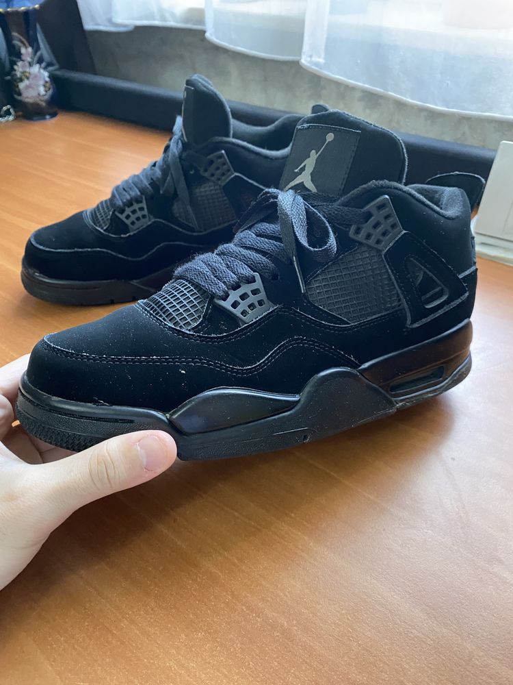 Jordan retro 4 Black Cat