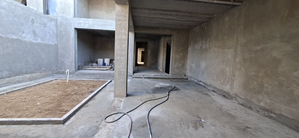 Uy sotiladi karopka  Holatta