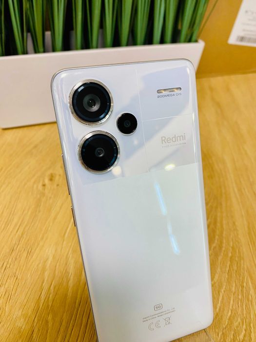 НОВ !!! Xiaomi Redmi Note 13 Pro+, 12GB RAM, 512GB, 5G, White