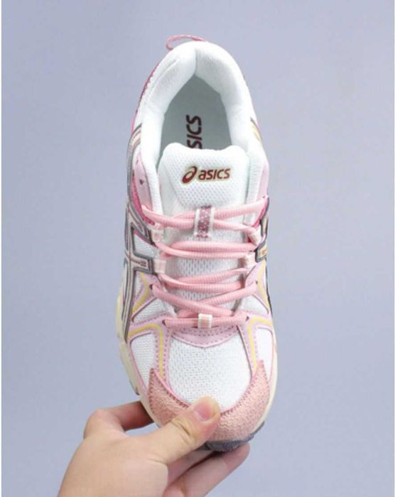 Кроссовки ASICS Gel-Kahana 8