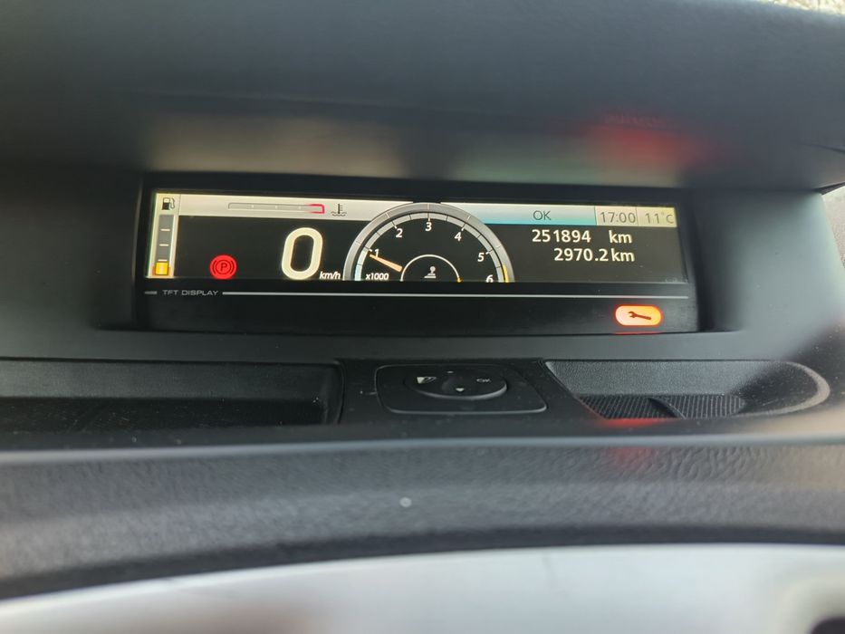 Vând Renault Grand Scenic